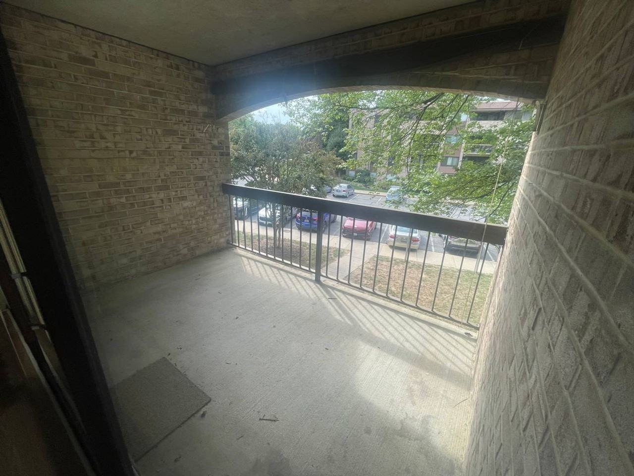 437 Christopher Ave - Photo 5 of 14