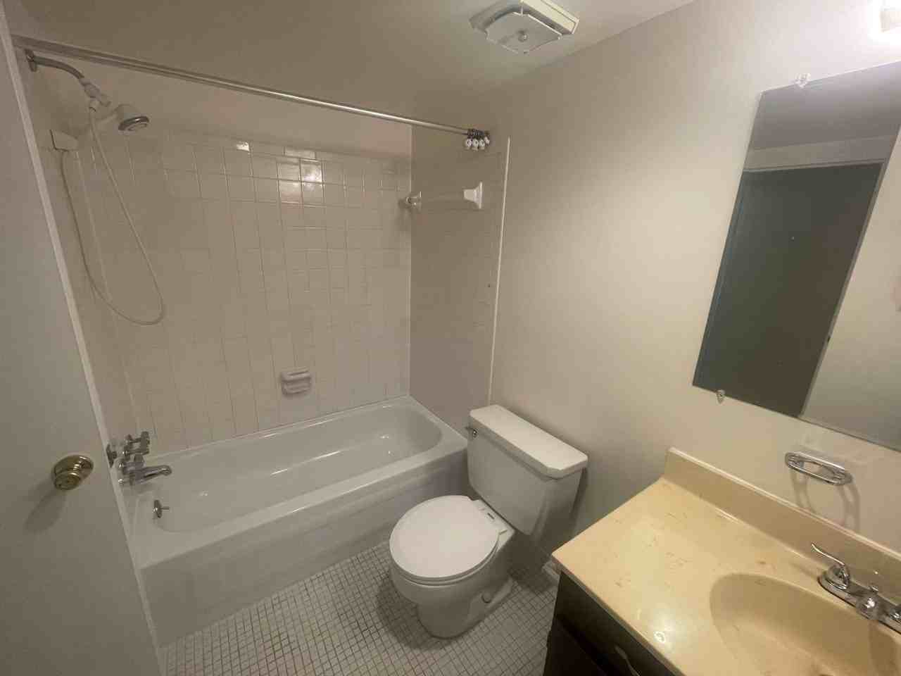 437 Christopher Ave - Photo 6 of 14