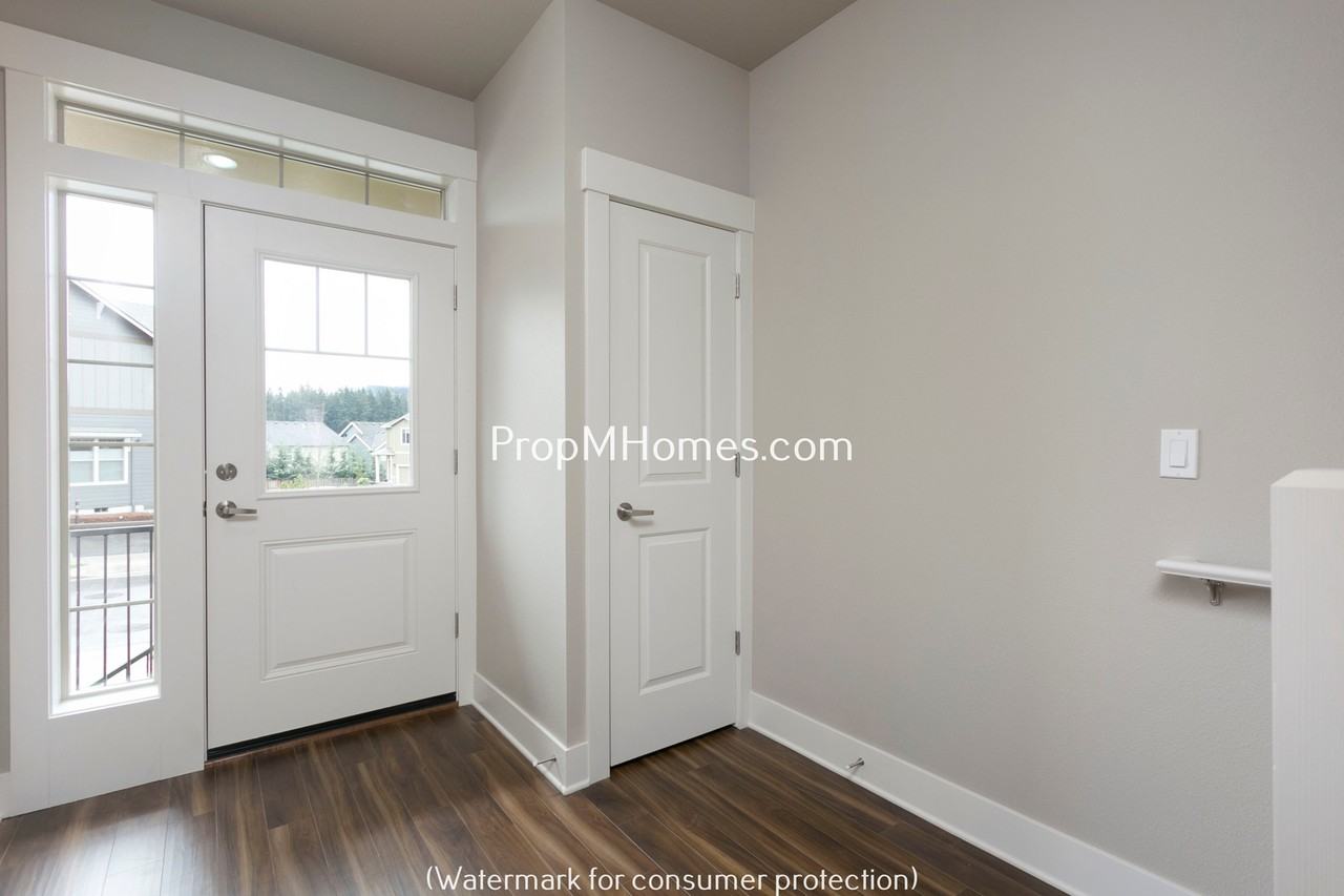 15409 Se Cobalt Loop - Photo 2 of 24