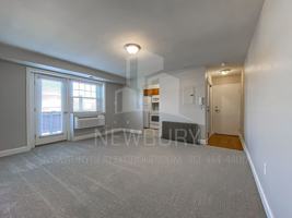 featured image of 102 W Steuben St