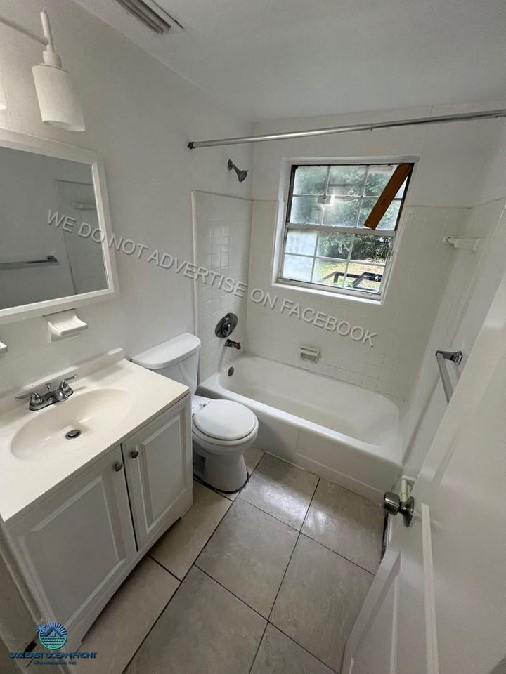 9034 Adams Ave - Photo 7 of 16
