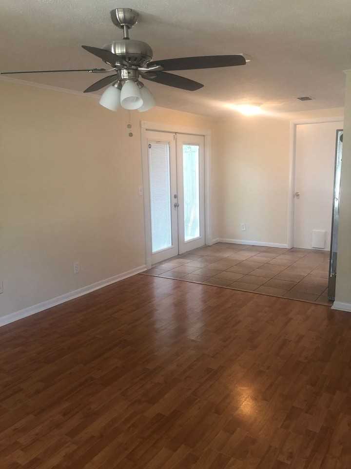 5242 Timawatha Ave - Photo 3 of 15