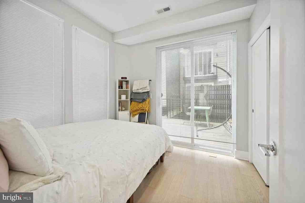 4016 Georgia Ave Nw - Photo 5 of 13