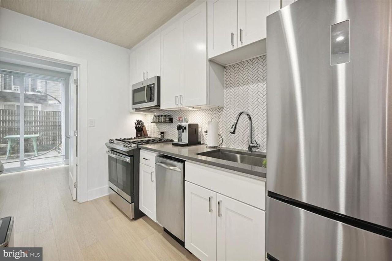 4016 Georgia Ave Nw - Photo 6 of 13