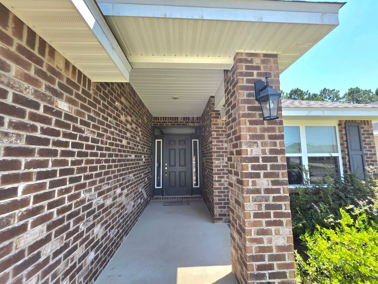 1813 Leigh Loop - Photo 3 of 28