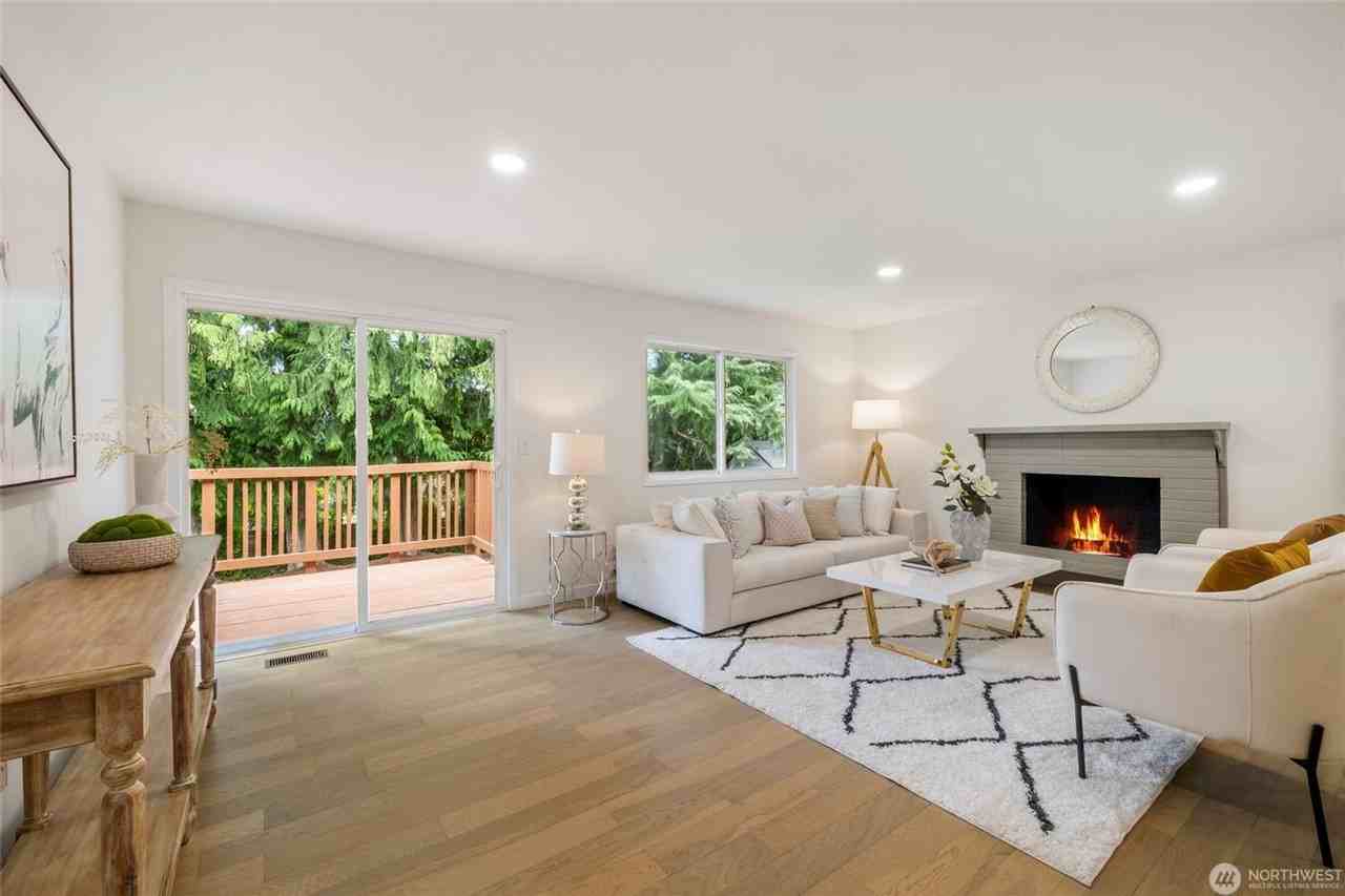 442 128th Ave Se - Photo 3 of 24