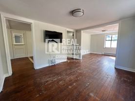 2423 Parkview Ave - Photo 1 of 1