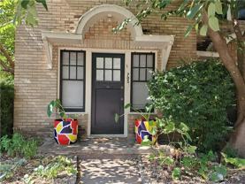 705 1/2 Graham Pl - Photo 1 of 1