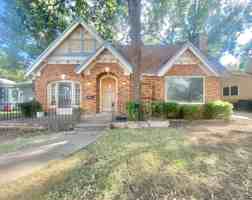 featured image of 2605 22nd St