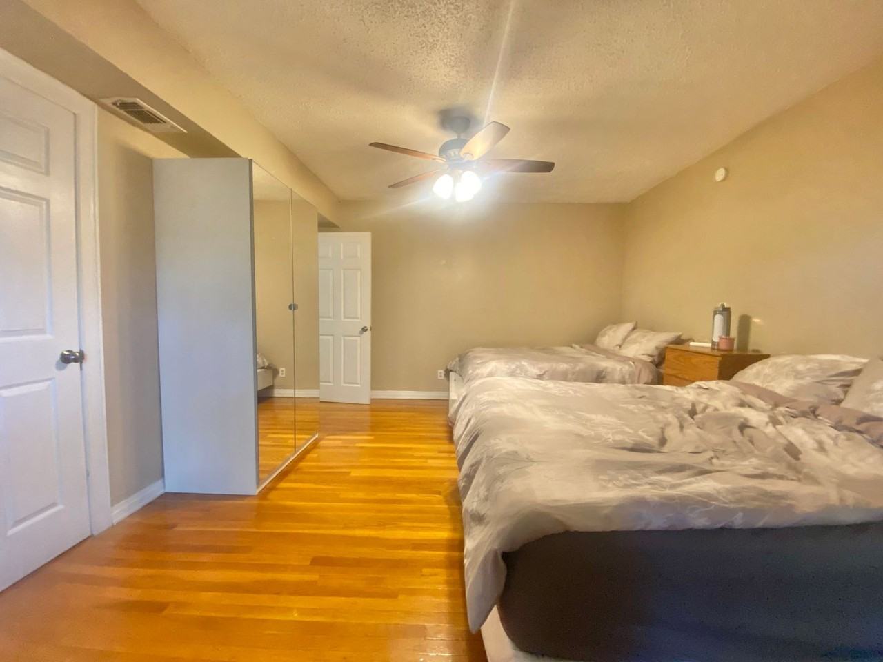 2605 22nd St - Photo 7 of 16