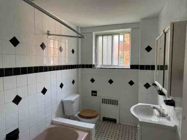 6201 Rue Sherbrooke Ouest - Photo 4 of 7