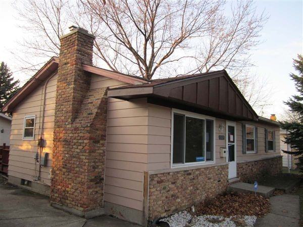 4710 Wainwright Ave - Photo 2 of 10