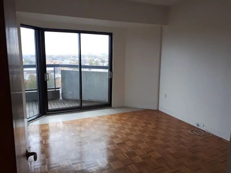 6060 Rue Jean-Talon Est — photo 2