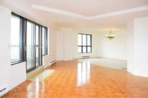 featured image of 6060 Rue Jean-Talon Est