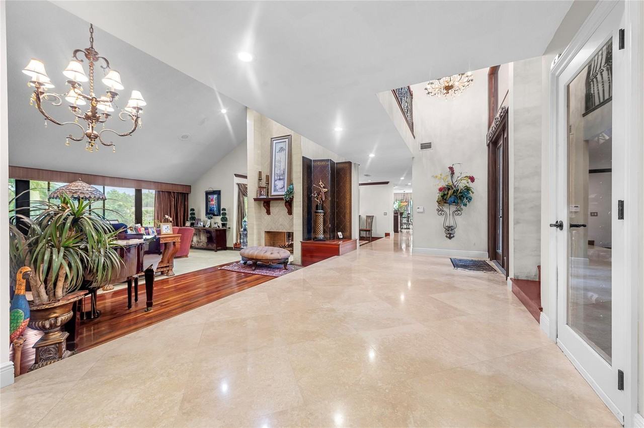 10111 Vestal Ct #NA - Photo 3 of 18