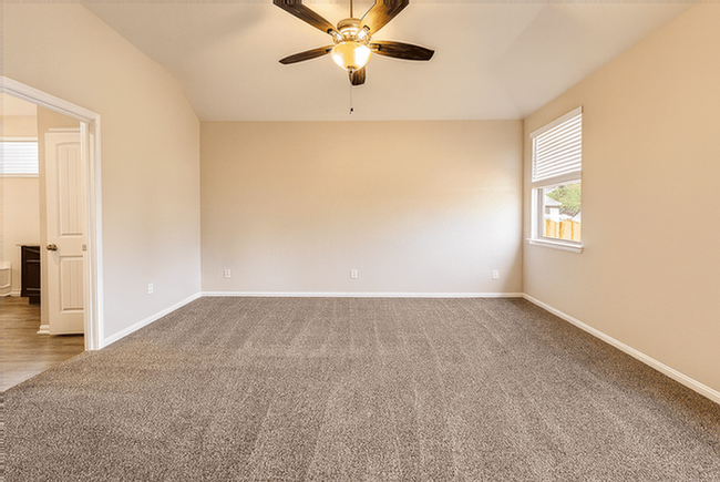 2220 Cedar Valley Dr #NA - Photo 5 of 20