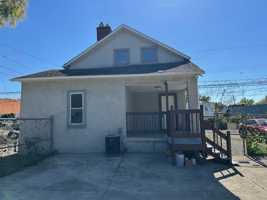 featured image of 2454 Azelda St #NA