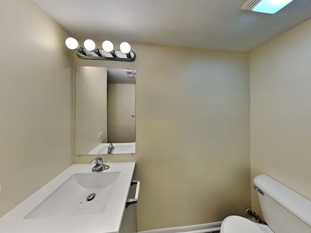 702 Cambridge Ave #NA - Photo 3 of 8