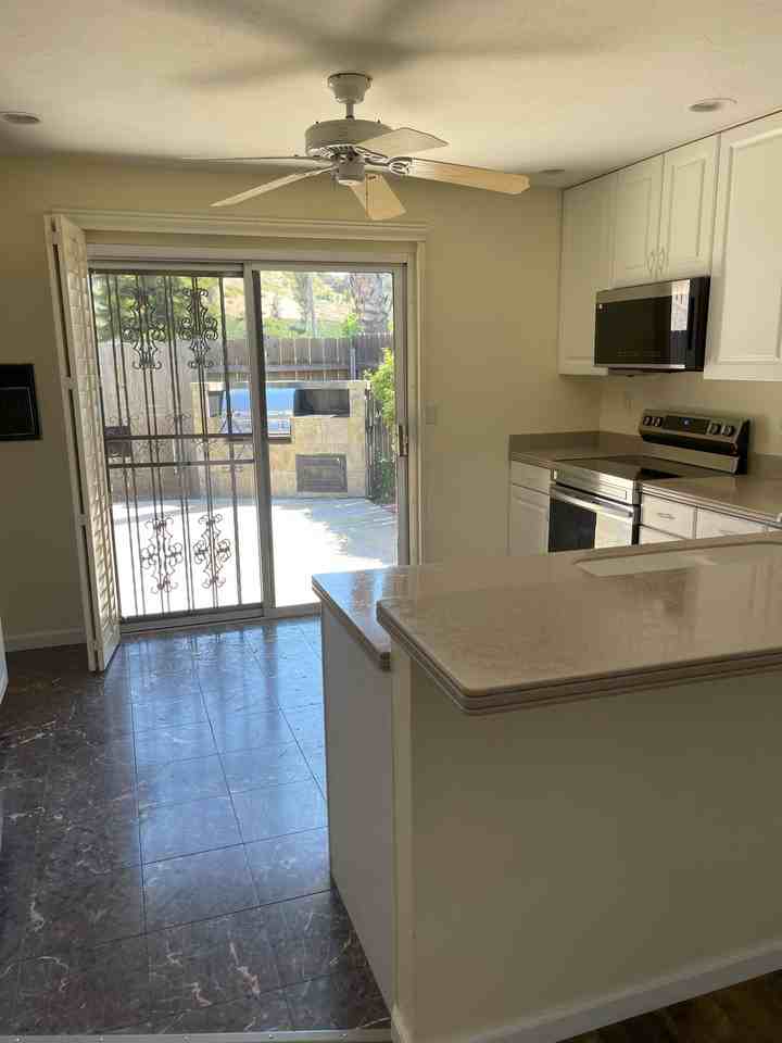 8299 Echo Dell Rd #NA - Photo 3 of 20