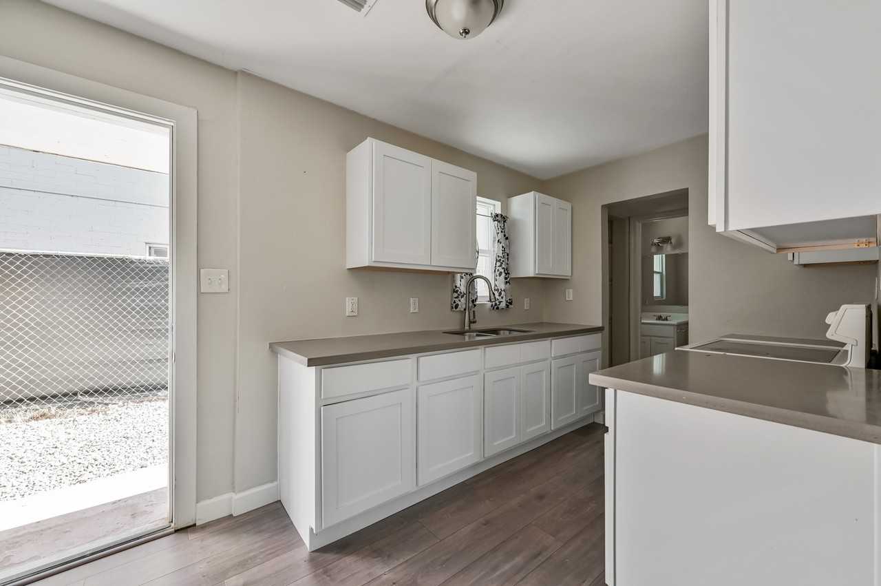 2142 East Taylor Street #7 - Photo 5 of 13