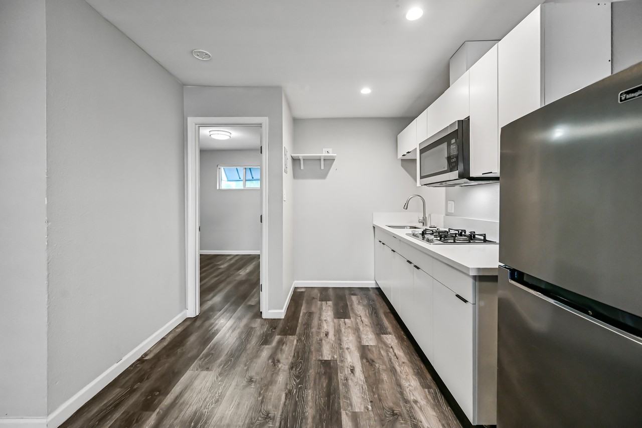 3025 North 32nd Street #31 - Photo 5 of 22