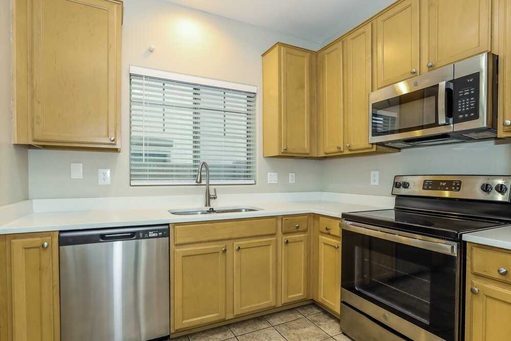 407 N Ranger Ct - Photo 7 of 17