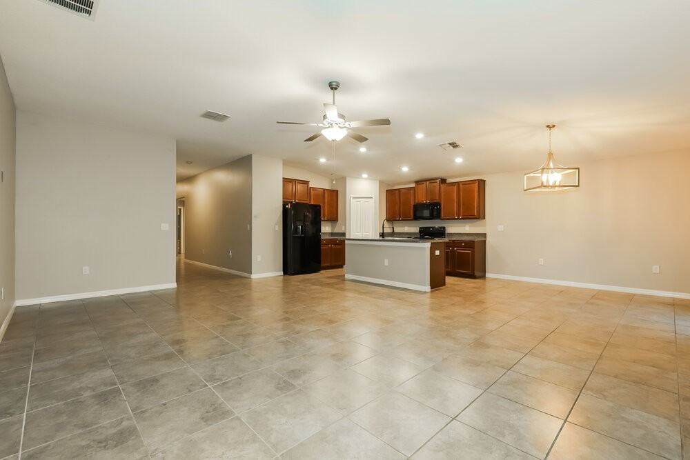 39886 Dawson Chase Dr - Photo 3 of 16