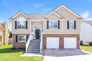 featured image of 214 Stallion Trl