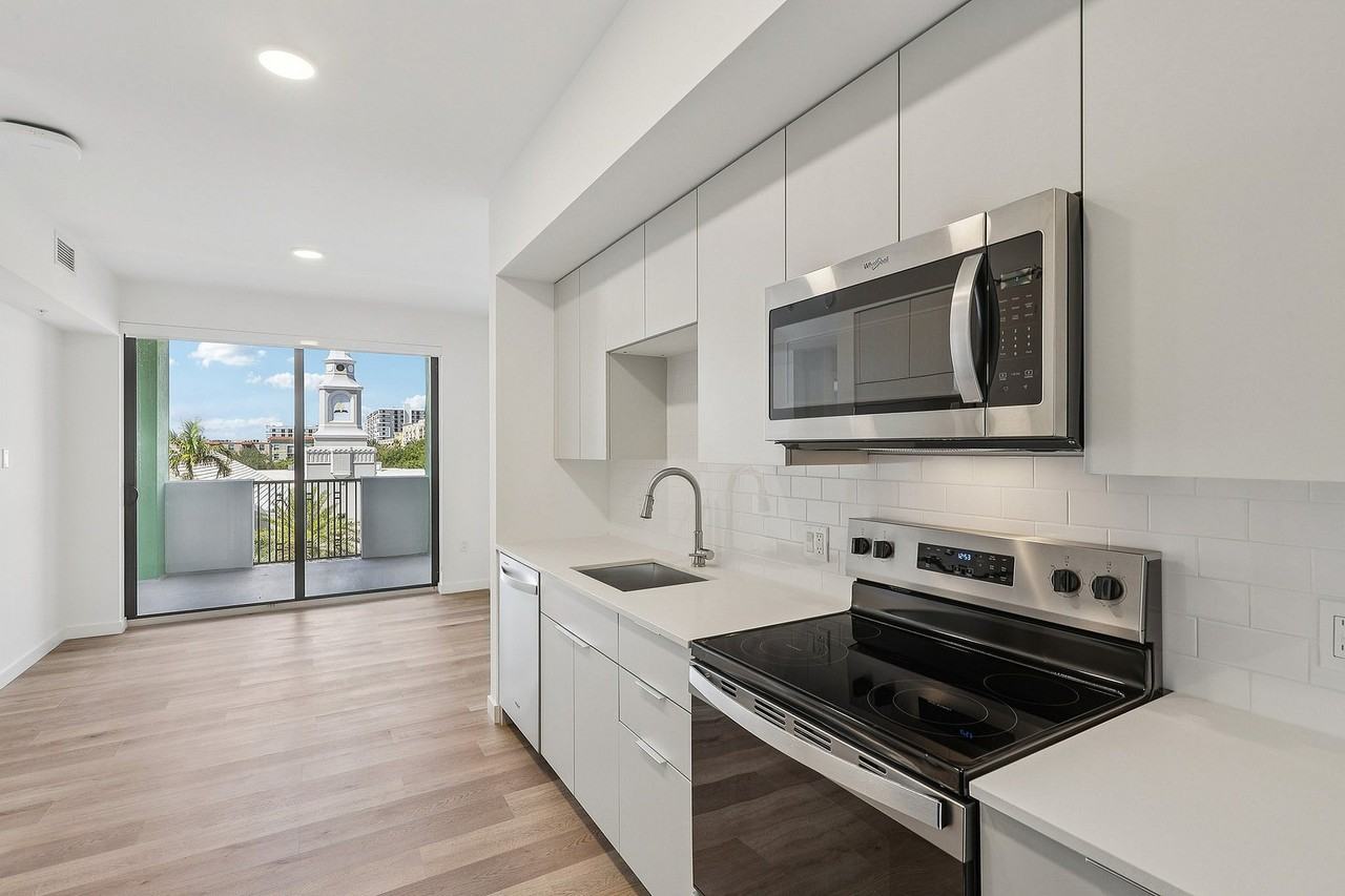 The Tropic - Photo 7 of 39