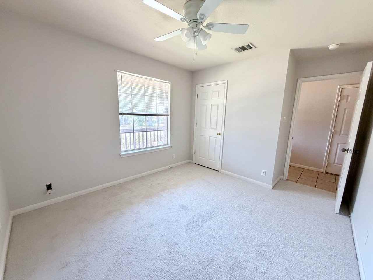 6504B Cannonleague Dr - Photo 5 of 28