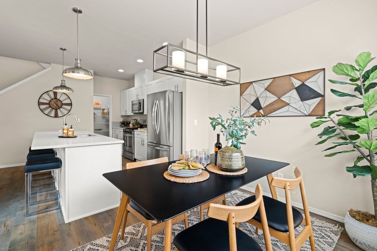 2358 Northeast 6th Street - Photo 5 of 16