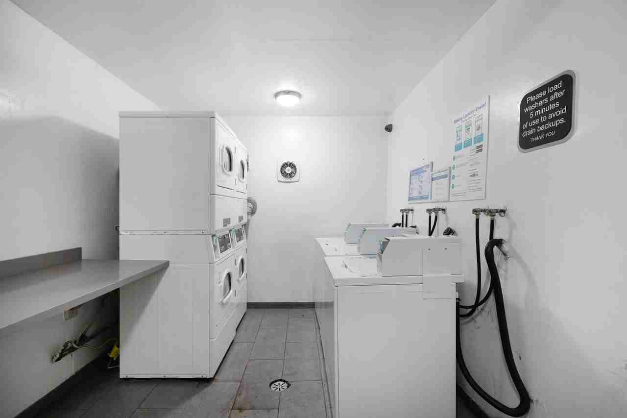 7244 Hillside Ave - Photo 5 of 6