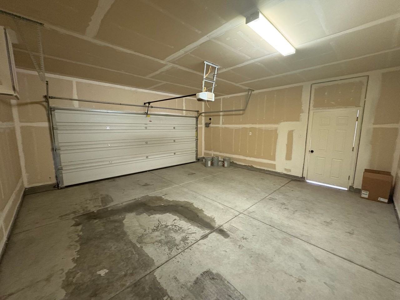 1424 N Oliveto Ct - Photo 2 of 33