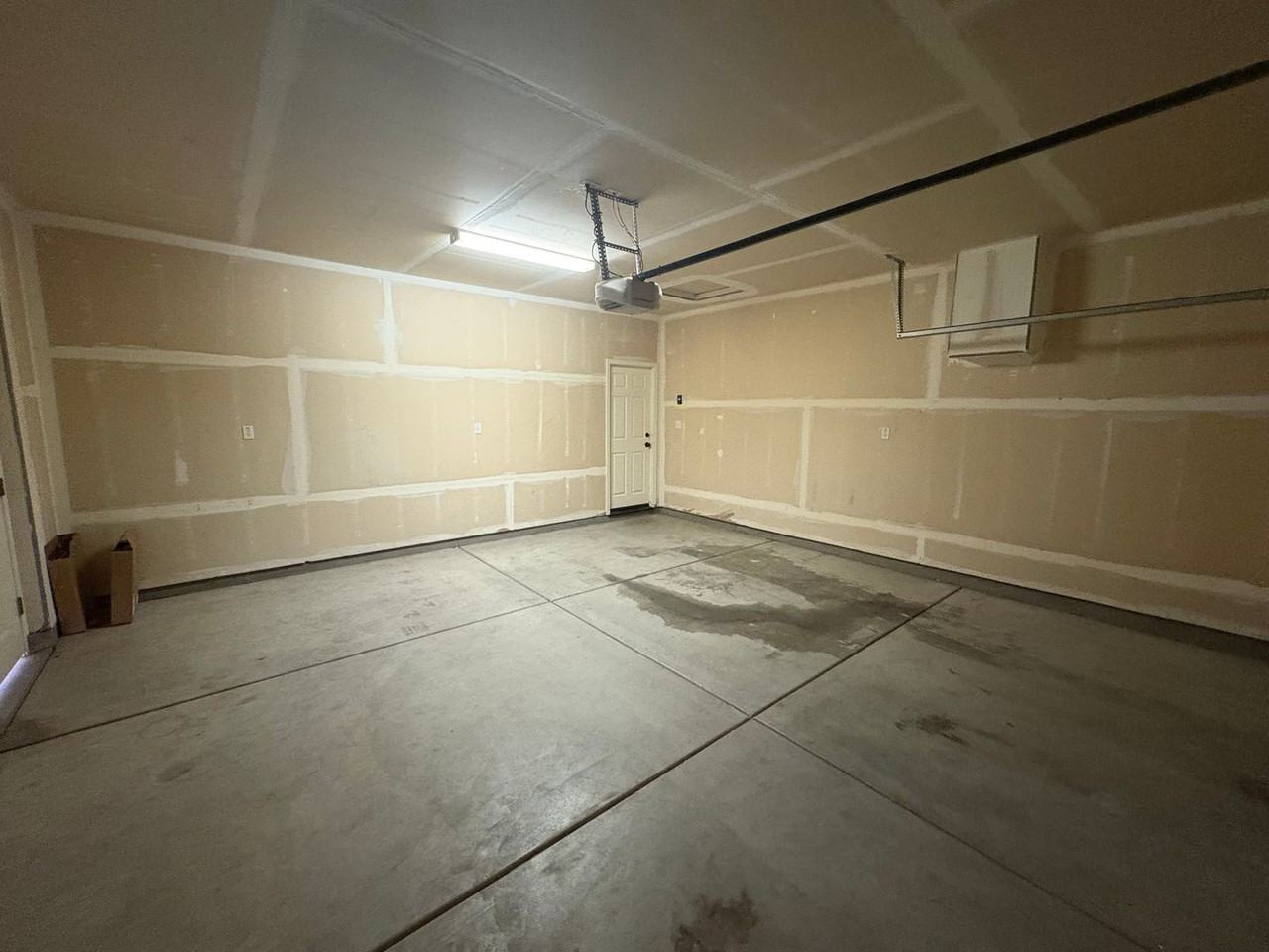 1424 N Oliveto Ct - Photo 3 of 33