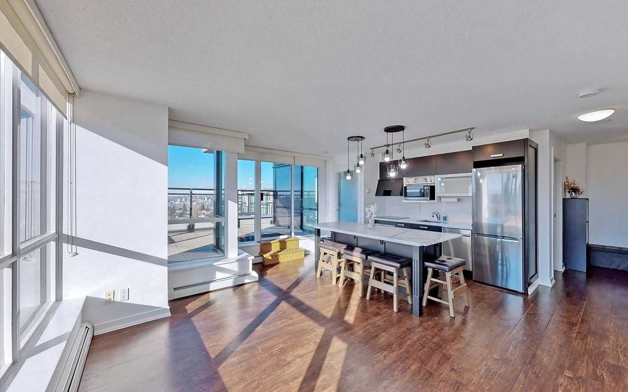 10777 University Drive #2104 - Photo 2 of 19