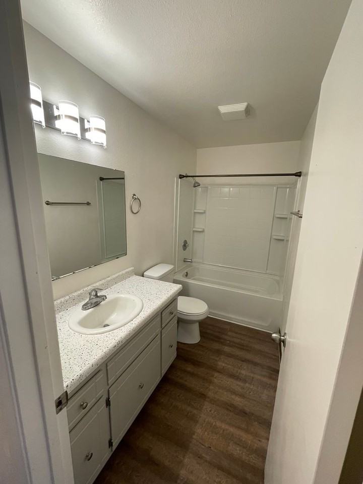 Yardley Gardens, a Lovely Garden Style Community in Merced - Photo 3 of 13
