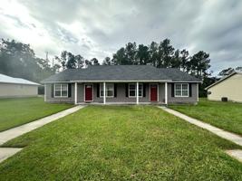 featured image of 6119 Vinnie Dr Apt B #Apt B