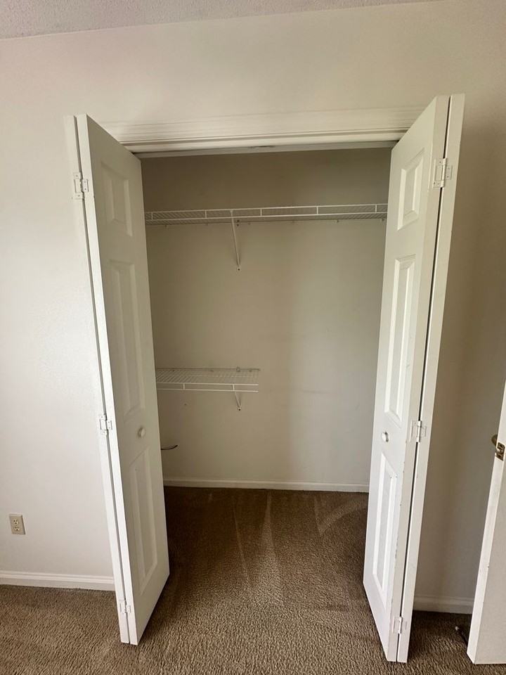 6119 Vinnie Dr Apt B - Photo 6 of 30