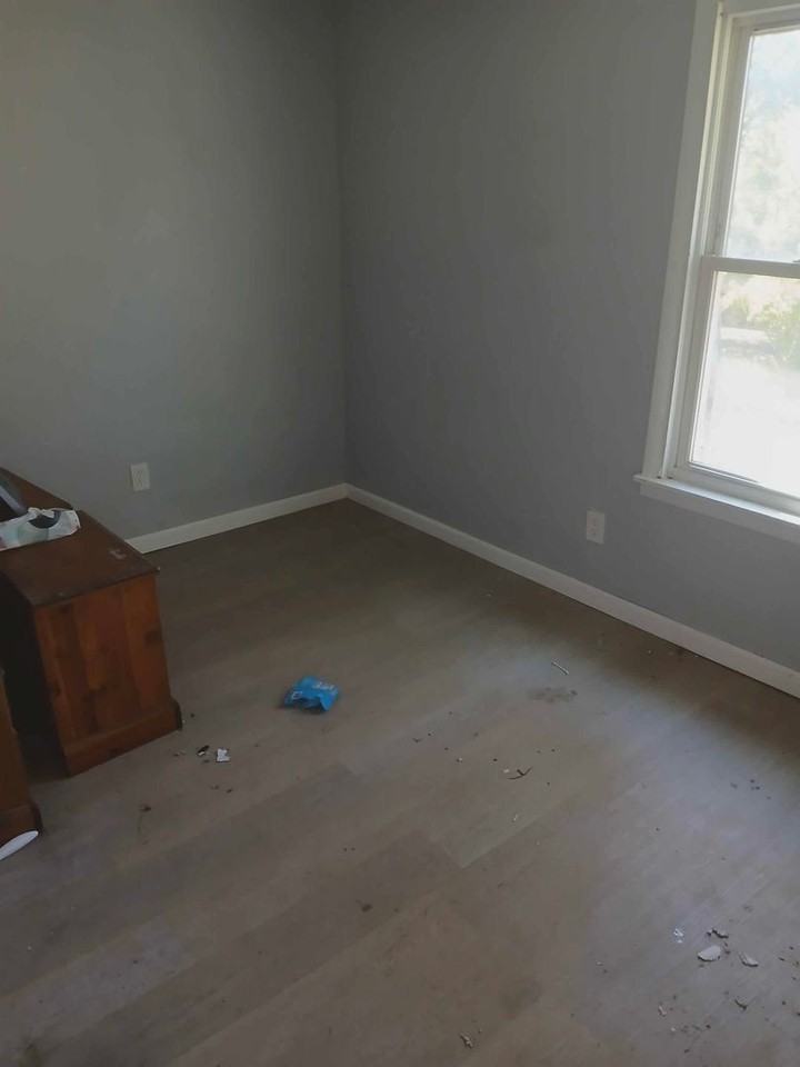 857 Twin Oak Dr - Photo 6 of 9