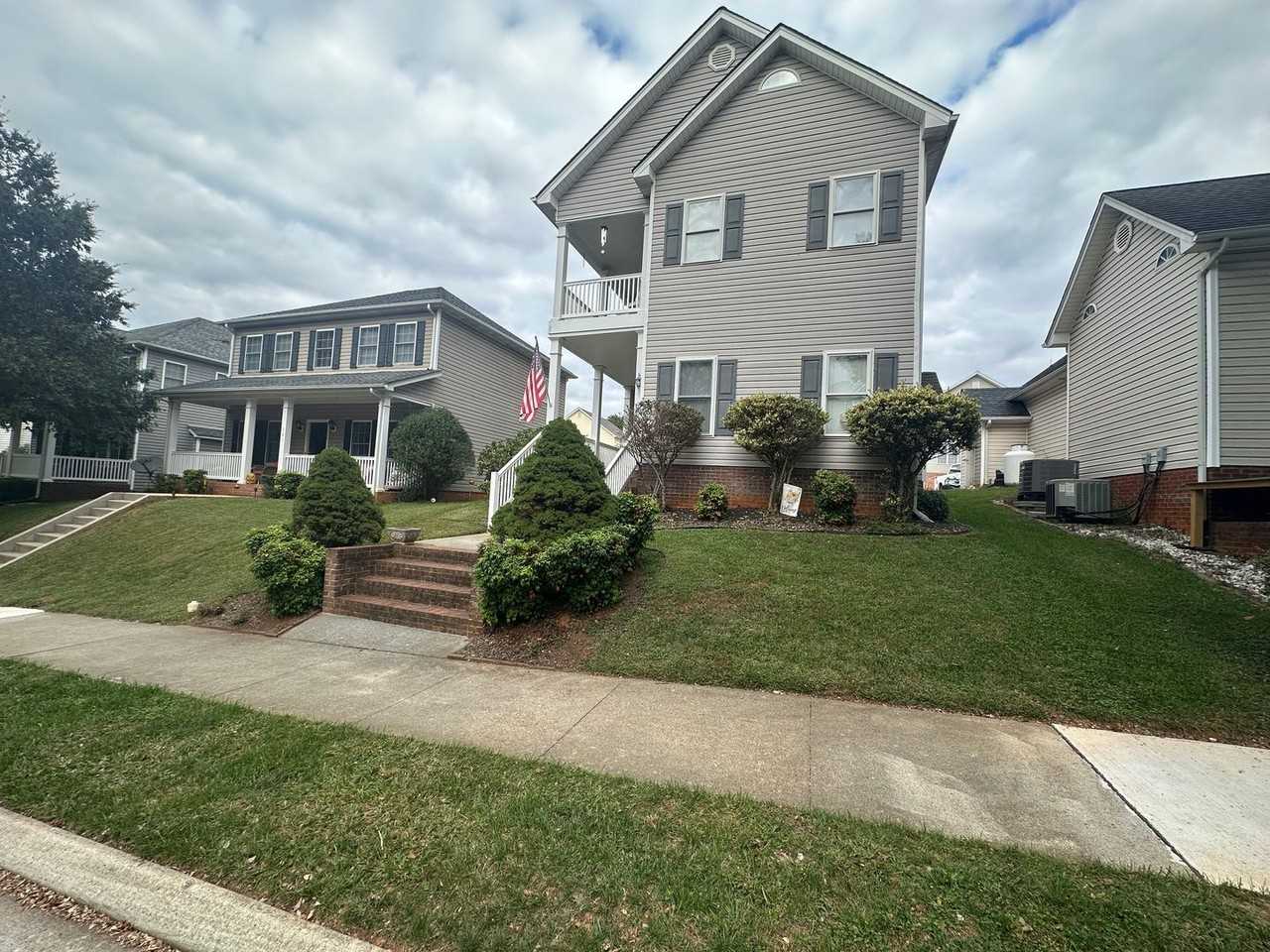 119 Wyndview Dr - Photo 2 of 3