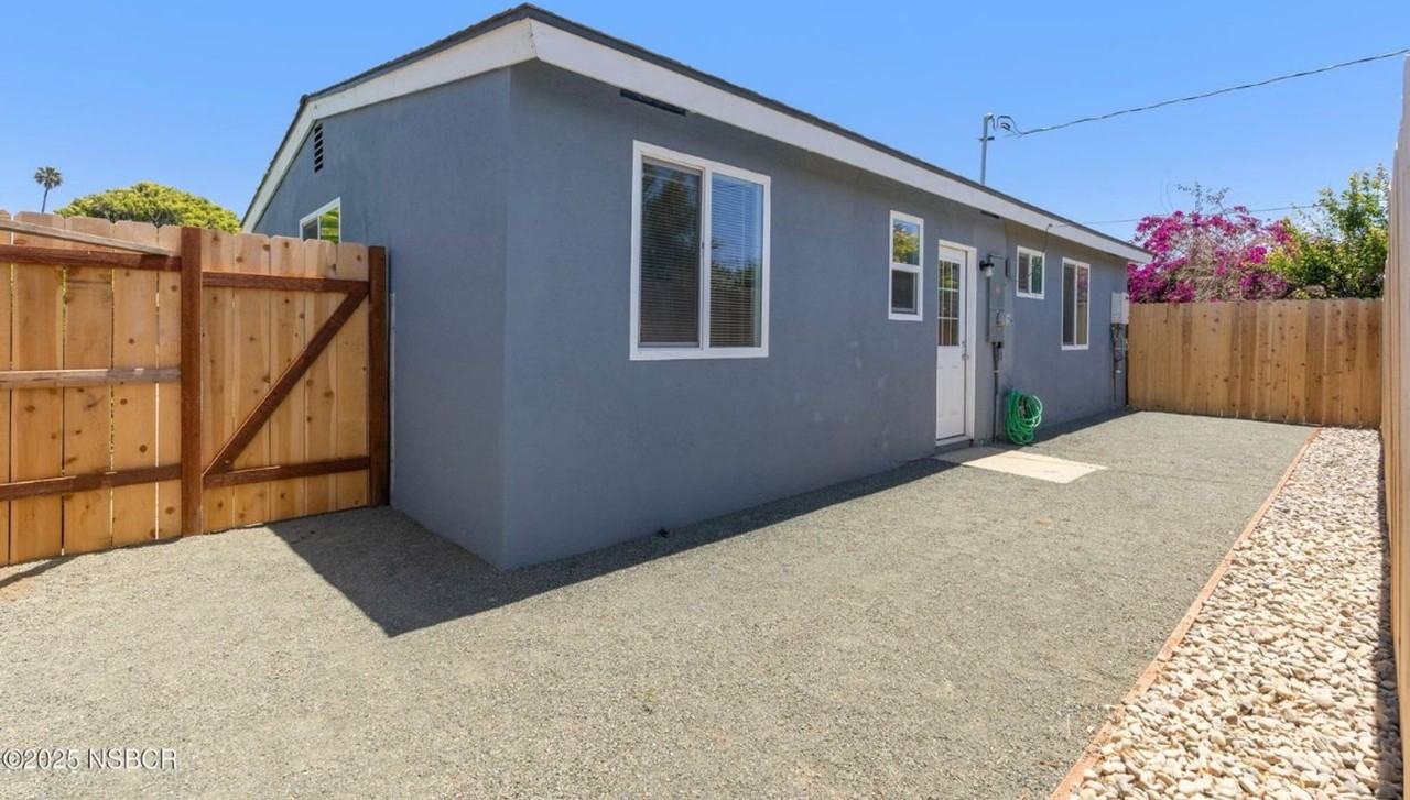 715 3rd Street - Photo 2 of 8