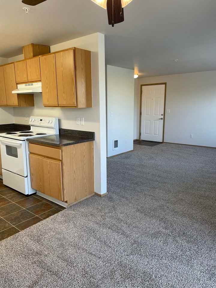 Union Crossing - Photo 5 of 30