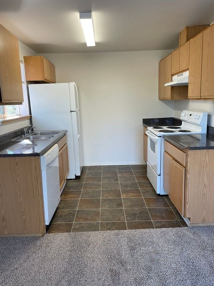 Union Crossing - Photo 6 of 30