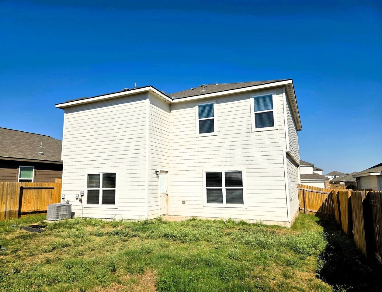 116 Maywood Lane - Photo 2 of 27