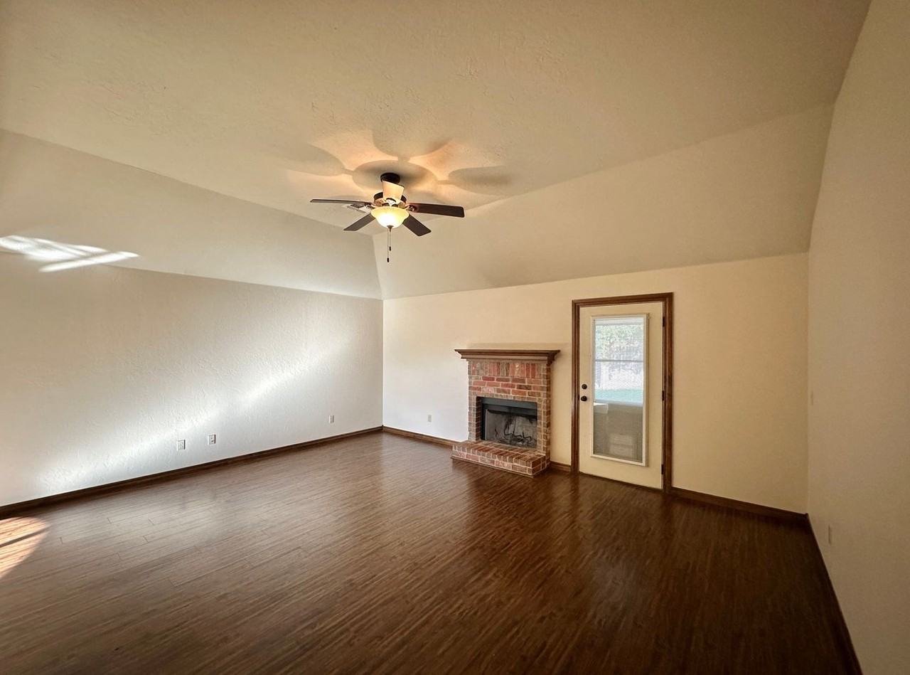 607 Nw Granite Ave - Photo 5 of 28