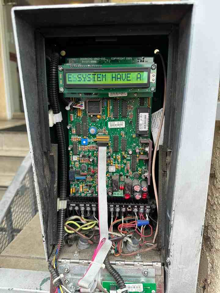 2600 8th - Photo 2 of 33