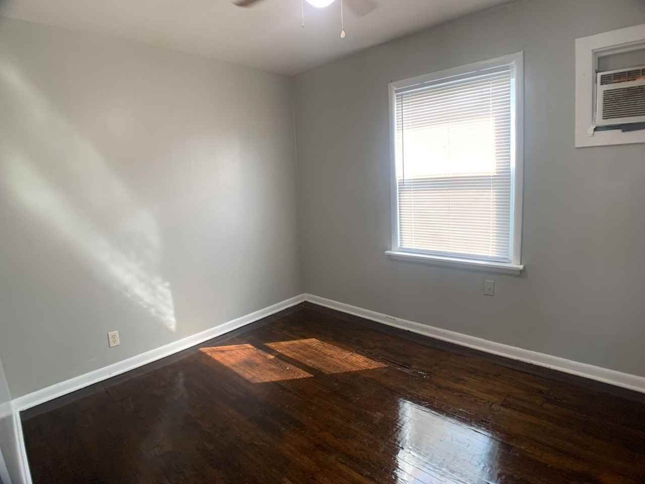 3117 North Lindsay Avenue - Photo 5 of 24