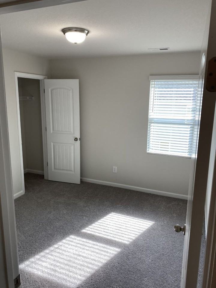 2021 Wiggins Village Drive - Photo 4 of 42