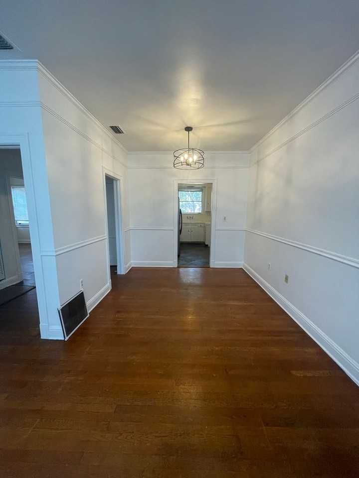 2748 Vernon Ter - Photo 5 of 12