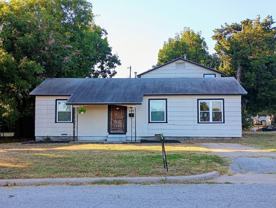 4000 Se 10th Pl - Photo 1 of 1